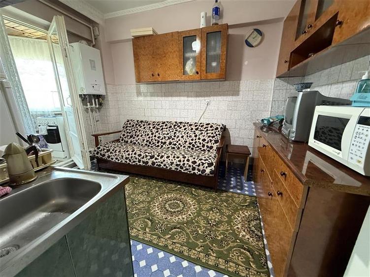 Mioritei- Energiei - 2 camere decomandate - 7