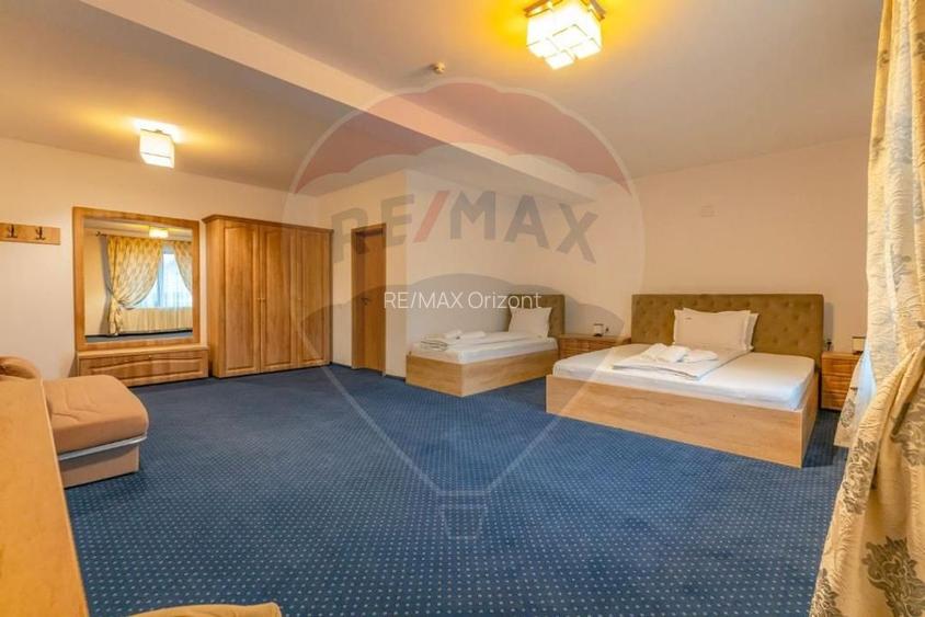 Proprietate turistică cu 14 camere, poziționare excepțională – Râșnov - 15