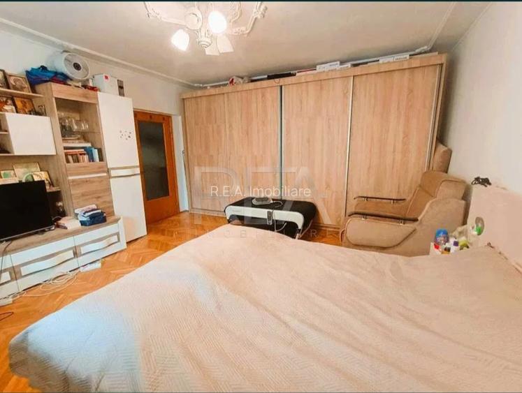 2 camere Unirii decomandat, et. 1, an 1993, 62 mp, renovat - 2