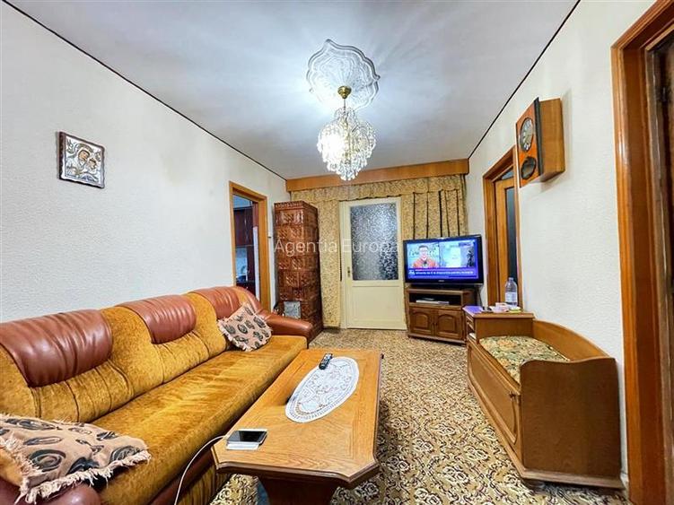Apartament 4 camere zona Victoriei Tulcea - 3