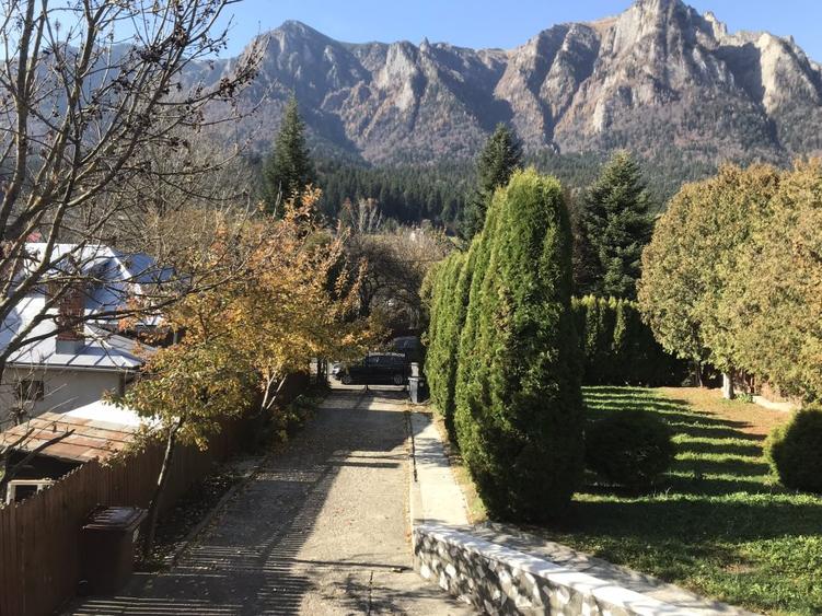 Casa/Vila de vanzare in zona Busteni langa Castelul Cantacuzino
