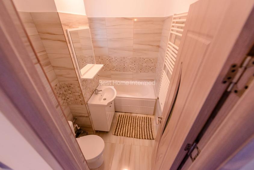 Tomis Nord, Bdul Tomis, 2 camere decomandate, mobilat, utilat, gaze, 450 Euro - 16