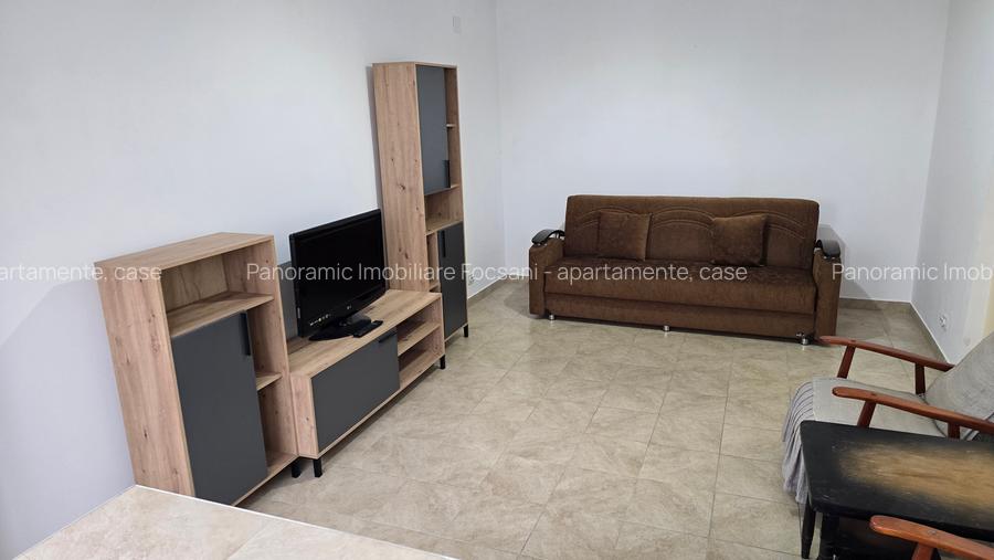 Apartament de vanzare  2 camere, renovat si mobilat complet,  central Focsani - 28