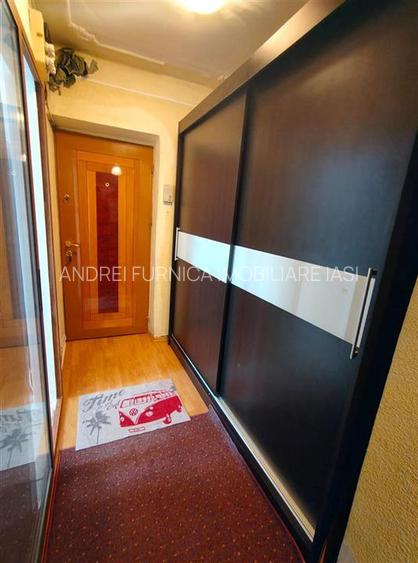 Apartament 4 camere zona Nicolina - 11