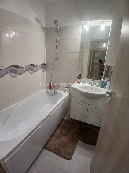 inchiriez apartament 2 camere, decomandat, mobilat si utilat complet, - 6