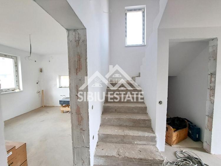 Casa noua 4 camere, 2 bai, terasa, curte si magazie - 13