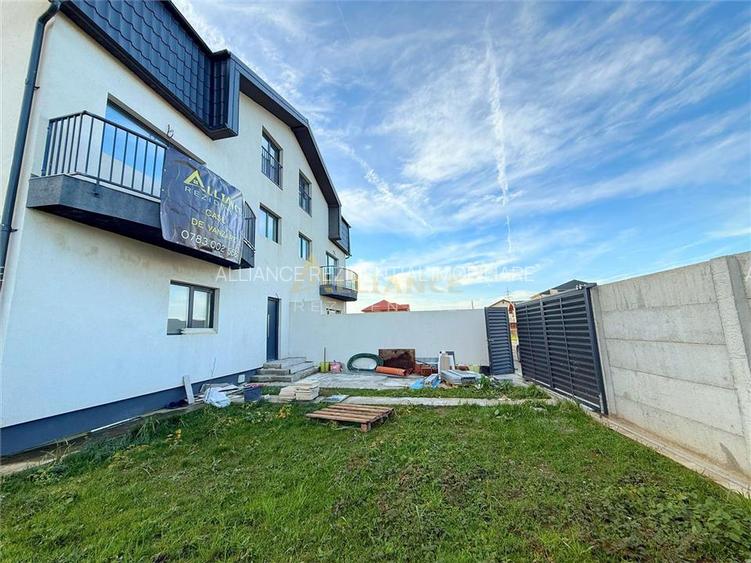 Duplex / 6 Camere / 3 Bai / Teren 250 mp - 2