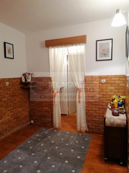 Apartament 2 camere - Zona Nicolina  -  449 Euro - 13