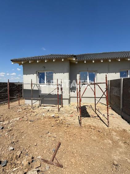 Duplex pe parter Mosnita Noua - 10
