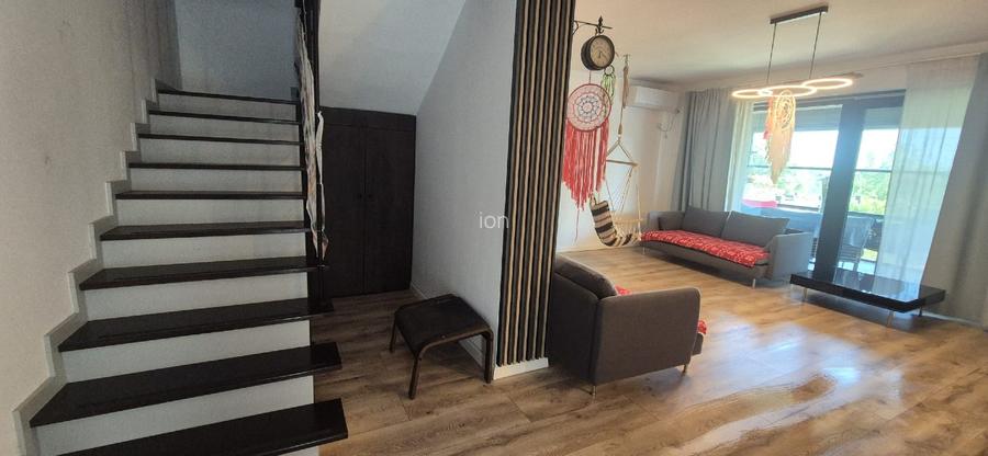 Casa 5 camere, 3 bai, 3 locuri de parcare, teren 302 mp, Tunari, vedere la lac - 9