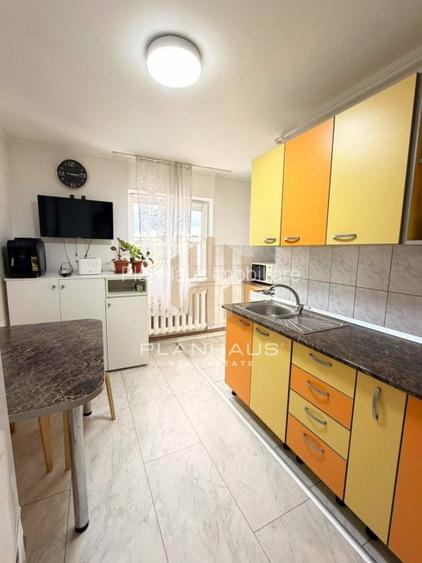 Apartament 2 camere –  decomandat, Str. Dobrogei, zona Teren atletism - 4