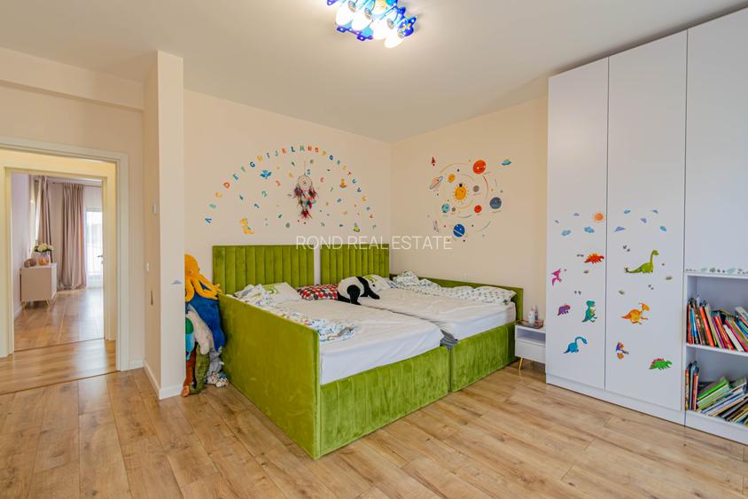 Vila complet mobilata si utilata, panouri, acumulatori, impecabila - 36