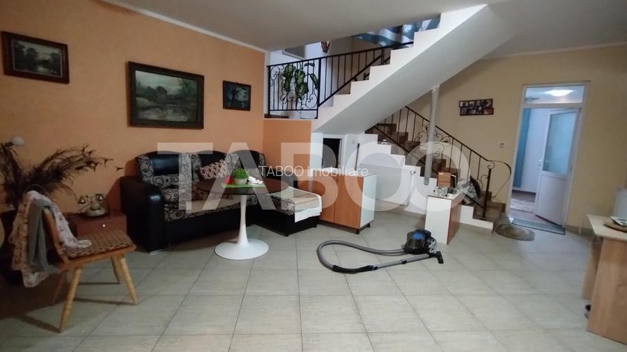 Afacere si locuinta cu teren de 1450 mp de vanzare in Rausor - 5