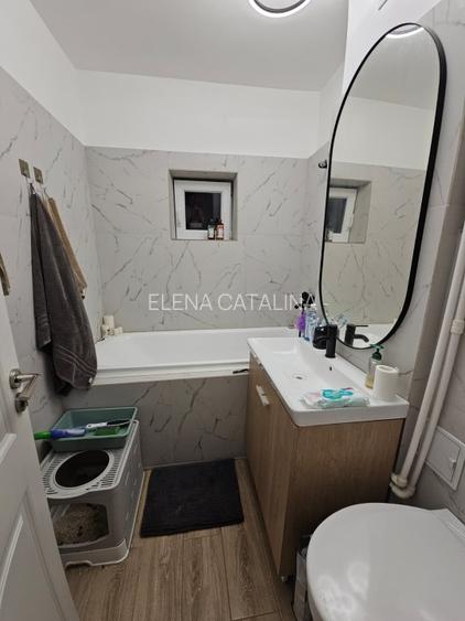 TINERETULUI MAXIM 7 MINUTE METROU - 7