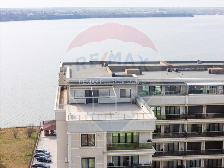 Penthouse de vanzare in Mamaia vedere frontala lac si marea Neagra - 23