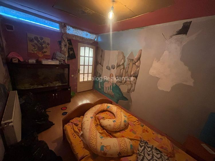 Casa de vanzare cu 4 camere (P+M) in zona Cartier 23 August-Hala Laminor - 10