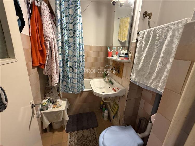 Milcov - Bazar - stradal - etajul 1 - 7