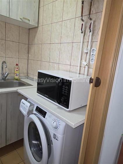 Garsoniera renovata 2025 | Bd. 1 Decembrie 1918 | Mobilata si utilata | Etaj 7 - 5