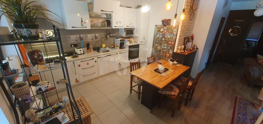 2 case si curte individuala la 400 de metri de statia de metrou Dristor 2  - 17