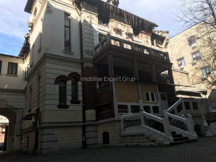 Romana,  S+D+P+1+M, vila cu arhitectura deosebita - 3