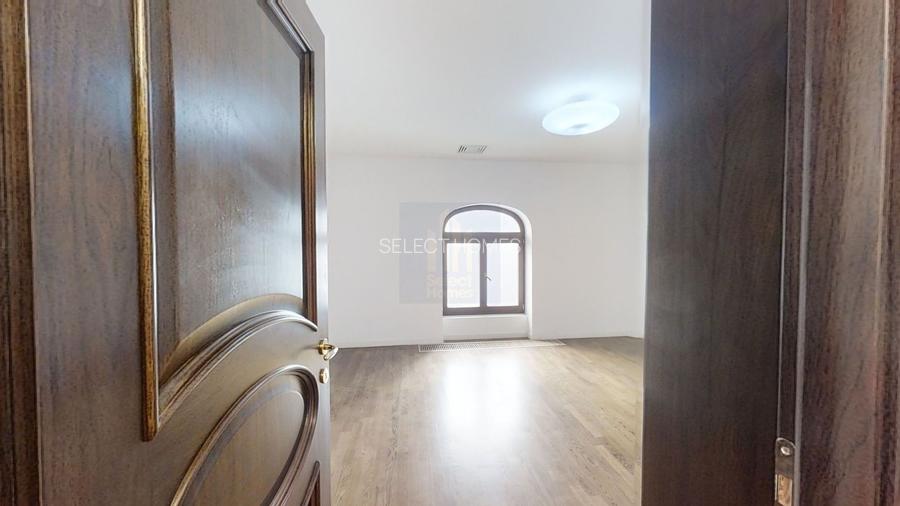 Vila Interbelica | 15 Camere | Inchiriere *Universitate* *Tur Virtual* - 40