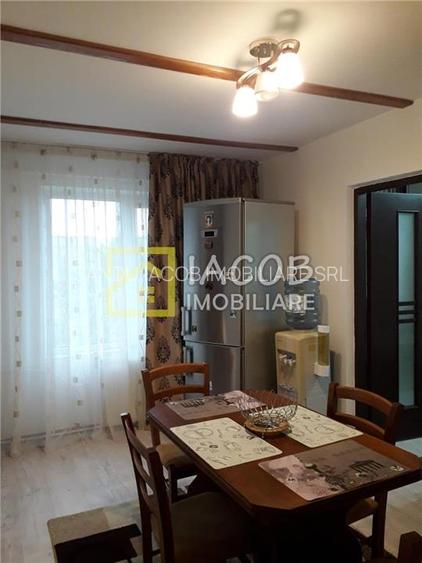 Apartament cu 3 camere, zona Milcov, Bacau - 2