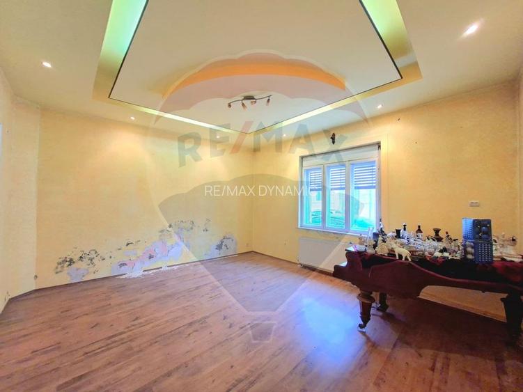 Proprietate centrală Arad,  cotă teren mare, acces auto - 5