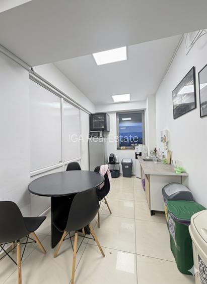 Spatiu comercial/birouri in Cladire noua - 8