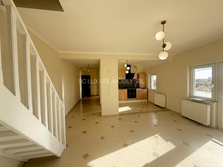 Vand apartament 3 camere Dambovita mansarda 95000 euro - 5