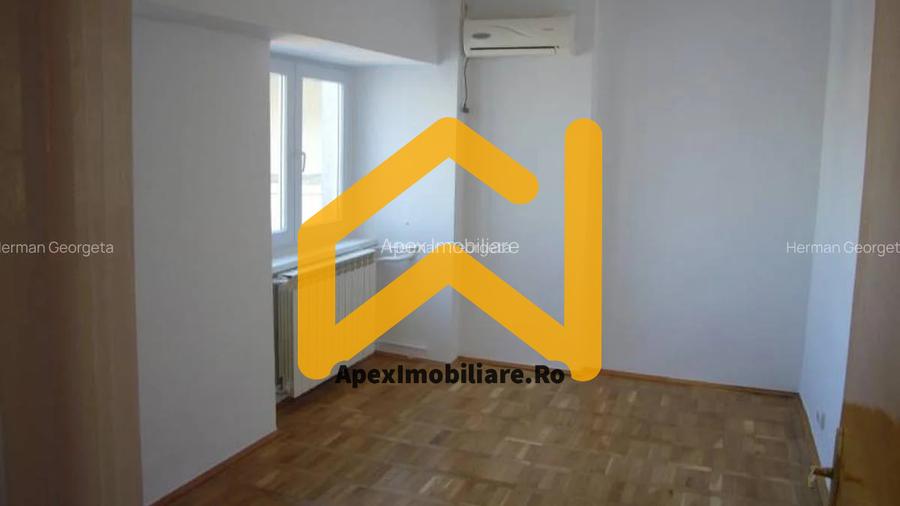 Bd Unirii, Alba Iulia | Duplex 4 Camere pentru birouri | 3 Terase - 8