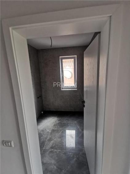 Duplex personalizare interioara - toate utilitatile - asfalt - zona buna - 14