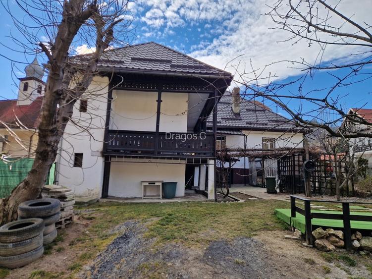 CASA in  BRAN, ZONA CENTRALA, 400 m distanta fata de Castel.  - 16