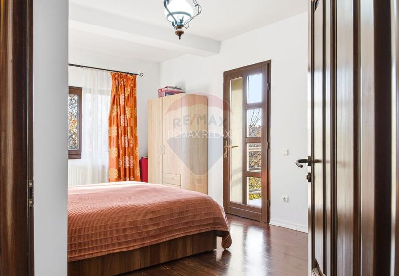 Casă/Vilă de Vânzare cu 5 camere,  Teren 757mp - Iasi - Hlincea - 15