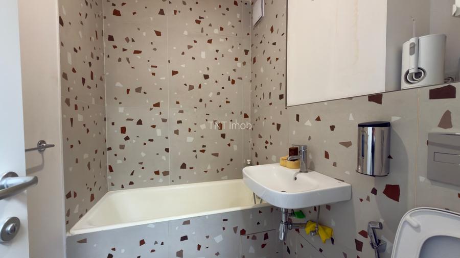 Garsoniera Militari, langa statia de metrou Gorjului, loc parcare ! - 5