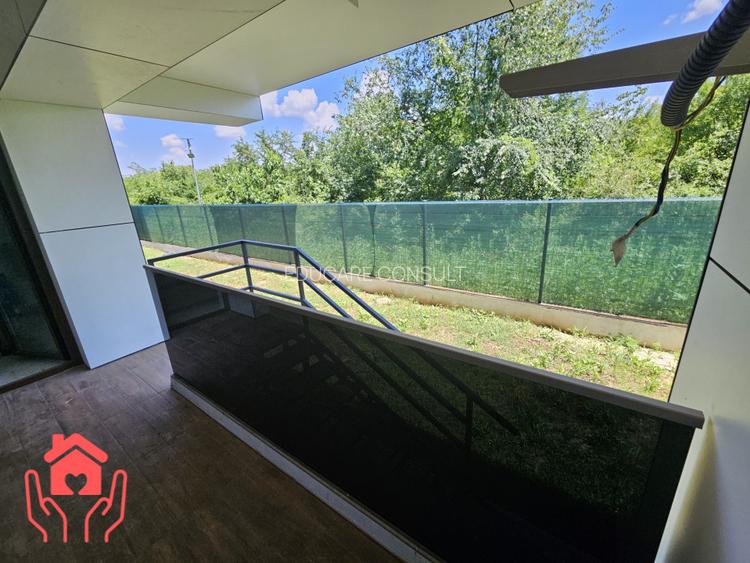 Aeroportul Baneasa-Natura, liniste si relaxare in curtea privata! - 8