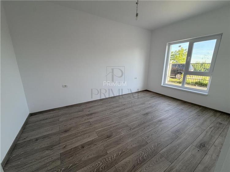Duplex finalizat - 2 bai - langa asfalt - 9