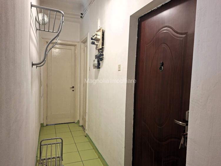 Apartament cu 3 camere in vila interbelica, de renovat - comision 0%! - 18