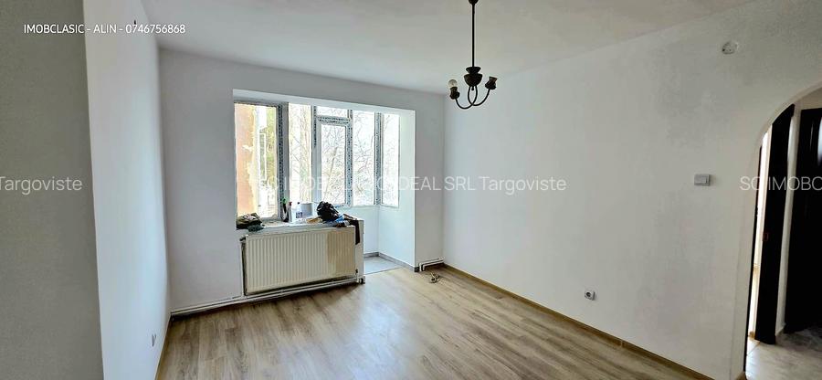 VÂNZARE Apartament 2 camere – Târgoviște, ETAJ 1,  Bdului Regele Carol I - 5