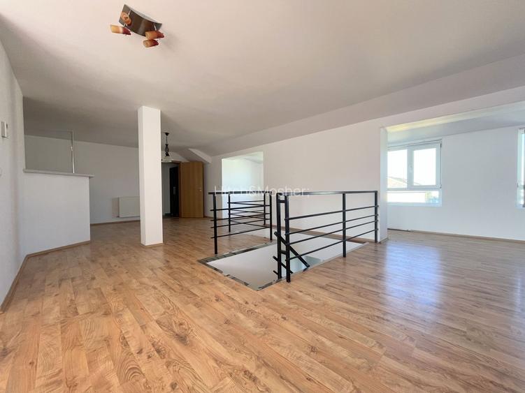 Apartament 4 camere, deosebit – mansardă spațioasa - 9