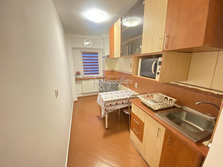 Garsoniera-Decomandata- Trafic Greu - 3