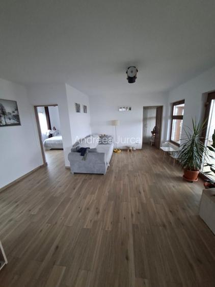proprietar vand casa cu posibilitate de pensiune - 2