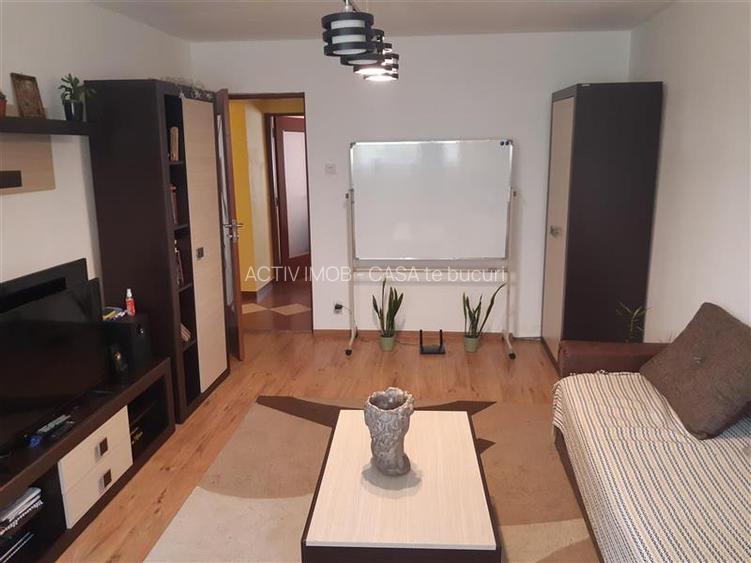Resita, 2 Cam. Dec., Mobilat+Utilat, Parter Inalt, Micro 4 - 12