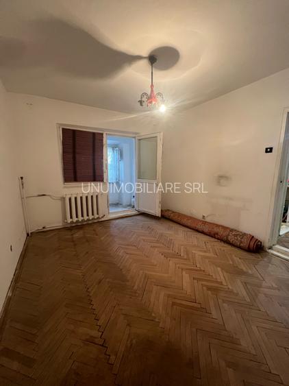 Apartament 2 camere - 55 mp utili - Etaj 2/3 - Zona Bulevardul Independenței - 10