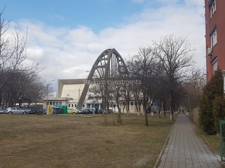 Garsoniera confort trei, in bloc de garsoniere, semimobilata, pe Stadionului 5 - 2