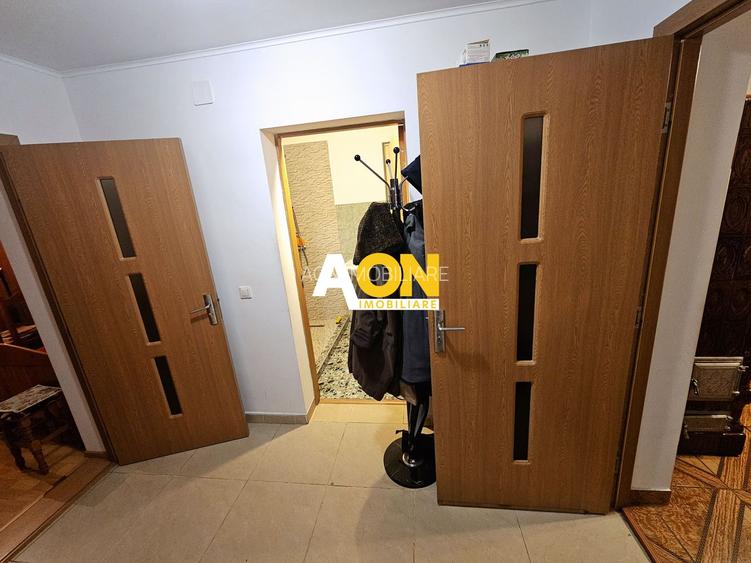 Casa cu doua corpuri, 5 camere, 1580 mp teren, Dealul Furcilor - 18