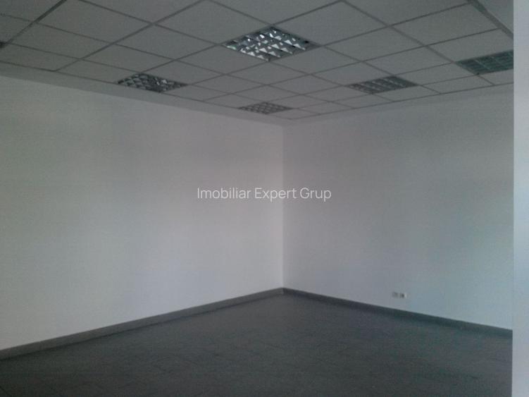 Blv. Iuliu Maniu 130 mp trafic intens vizibilitate buna - 3