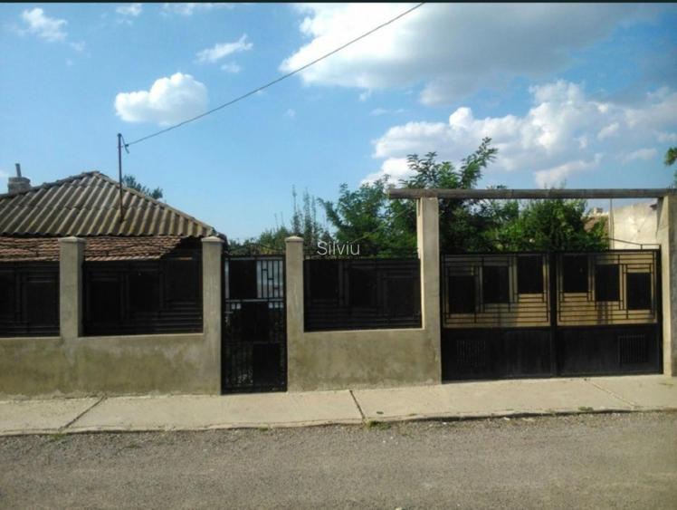 Casa de vânzare în Călărași  - 3