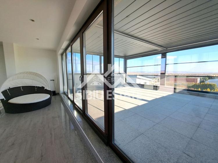 Casa Sibiu, terase panoramice, garaje, teren mare, Sura Mica - 16