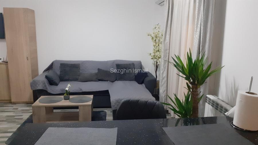 De închiriat studio  - 6