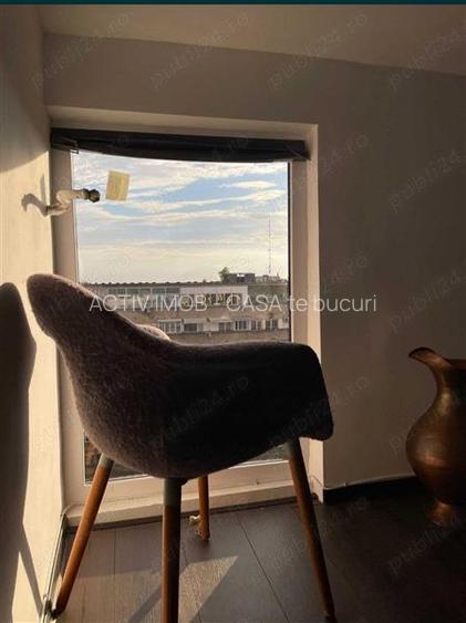 metrou Universitate - garsoniera - mansarda - risc seismic 1 - 2